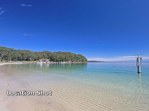 11 'Shoreline' 1 Intrepid Close - Cosy Unit Within Walking Distance To The Water - VIC Tourism 2