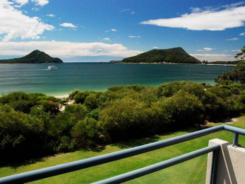 12 'Ocean Shores', 27 Weatherly Cl - Waterfront Unit With Sensational Water Views, WIFI & Air Conditioning - VIC Tourism 0