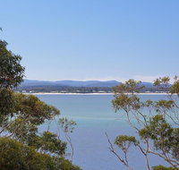 12 'Thurlow Lodge' 6 Thurlow Avenue - water views pool and central location - VIC Tourism