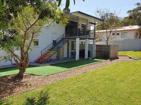 12 Cooloola Drive - Family Home, Close To Beach, Pet Friendly - VIC Tourism 2