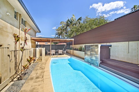 143 Matthew Flinders Drive, Port Macquarie - VIC Tourism 2