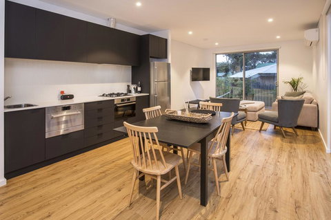 160 Steps... From Yallingup Beach - VIC Tourism 3