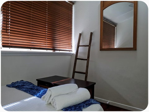 19 Grimshaw - VIC Tourism 1