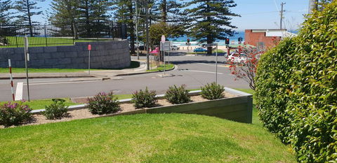 2 Austinmer Apartment - VIC Tourism 2