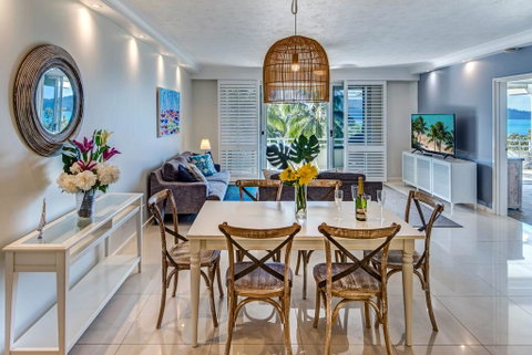 2 Bedroom Poinciana Lodge - VIC Tourism 2