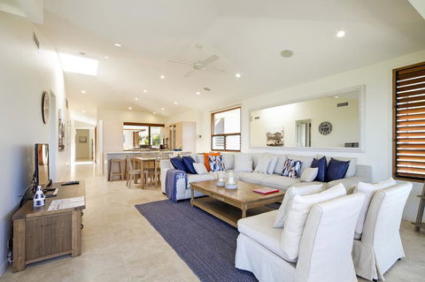 2 Hale Lani - VIC Tourism 3