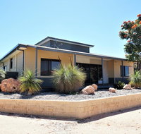 2 Trout Place - 4 Bedroom Holiday Home for the Nautical Adventurers - VIC Tourism