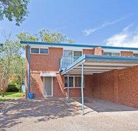 2/10 Catalina Close - Walk to Shoal Bay Beach - VIC Tourism