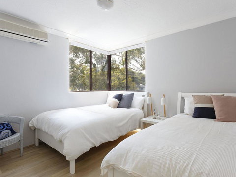 20 Booneroo - Walk To The Beach - VIC Tourism 3