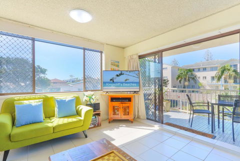 20 Kingsway 3 Bedroom Holiday Apartment - VIC Tourism 0