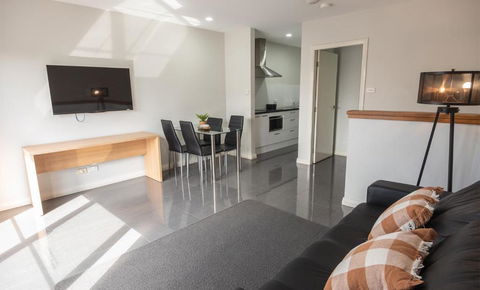 Cardiff Executive Apartments - VIC Tourism 3