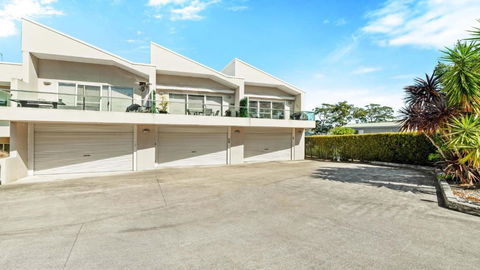 Cosy In Cudmirrah - VIC Tourism 1