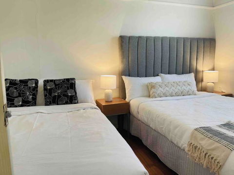 D139 Norfolk Cottage Stay - VIC Tourism 3