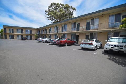 Dandenong Motel - VIC Tourism 2