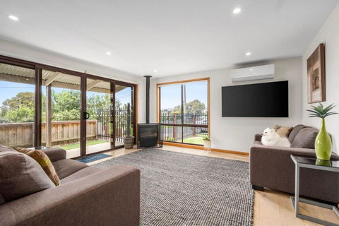Daze Away - VIC Tourism 2