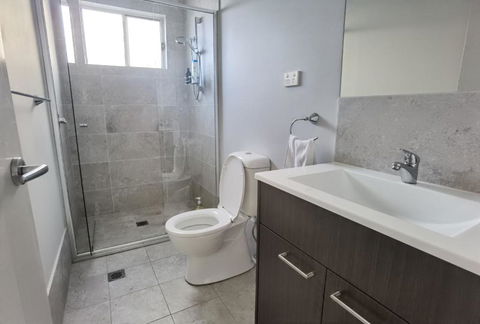 Delightful 2-level Home In Bardia - VIC Tourism 4