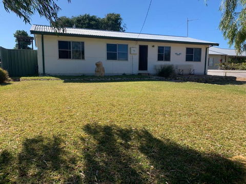 Dhu Drop Inn - VIC Tourism 0