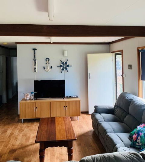 Dhu Drop Inn - VIC Tourism 2