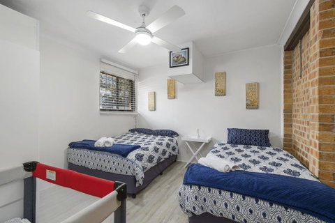 29a Ballina Crescent, Port Macquarie - VIC Tourism 1