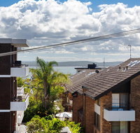 3 'The Commodore'  9-11 Donald Street - great unit in the heart of town - VIC Tourism