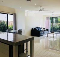 3 Bedroom Executive Luxury Beachside Townhouse - VIC Tourism