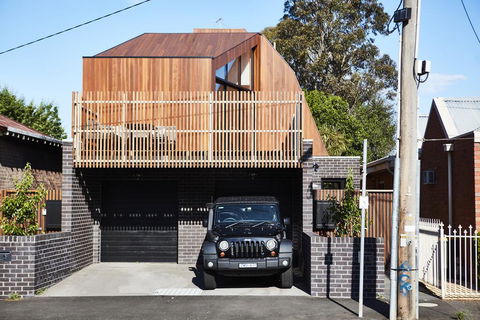 3-Bed House With Rooftop And Parking Near Yarra Park - VIC Tourism 1