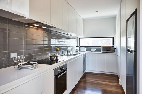 3-Bed House With Rooftop And Parking Near Yarra Park - VIC Tourism 2