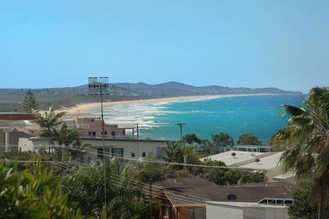 32 Barra Crescent, Coolum Beach. Bond 500, FOXTEL, WIFI, Linen Supplied - VIC Tourism 1