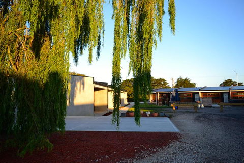 323 On Jetty - VIC Tourism 3