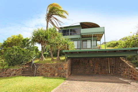 38 Pacific Terrace, Coolum Beach - Linen Supplied - VIC Tourism 1