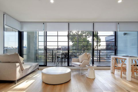 381 Cremorne - VIC Tourism 1