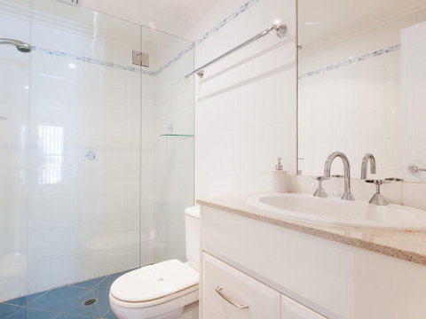 5 'The Outlook', 4 Ocean Parade - Overlooking Boat Harbour Beach And Ducted Air Conditioning - VIC Tourism 2