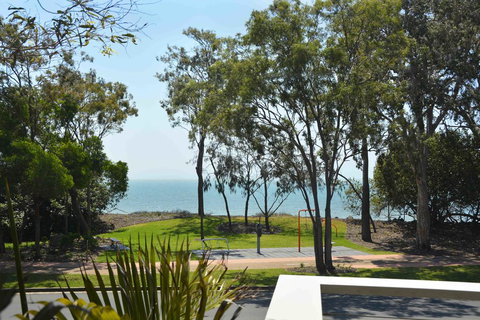 545 Esplanade - VIC Tourism 0