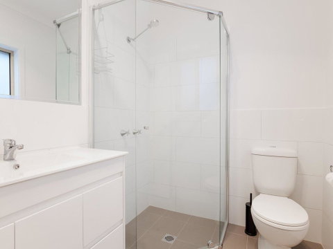 5B BENT STREET - LARGE HOUSE WITH DUCTED AIR CON, WIFI & FOXTEL - VIC Tourism 3
