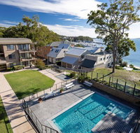 6 'The Poplars' 34 Magnus Street - fabulous views  pool in complex - VIC Tourism