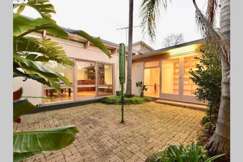 6 Bedroom Beautiful And Comfy Family House - VIC Tourism 3