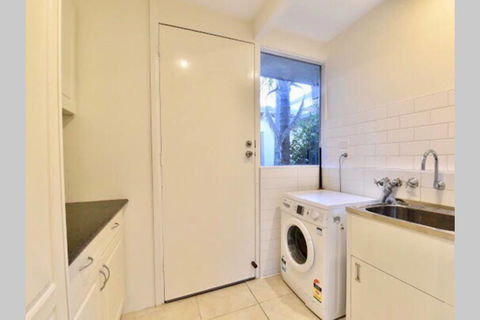 6 Bedroom Beautiful And Comfy Family House - VIC Tourism 2