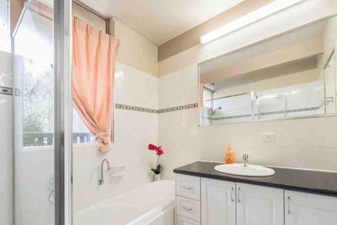 6 Bedroom Beautiful And Comfy Family House - VIC Tourism 1
