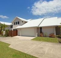 60 Beachway Parade Marcoola 500 BOND Linen supplied - VIC Tourism