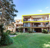 68 'Bay Parklands'  2 Gowrie Ave - aircon pool tennis court communal spa - VIC Tourism