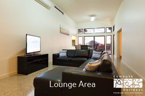 7 GNULLI - PRIVATE JETTY - VIC Tourism 3