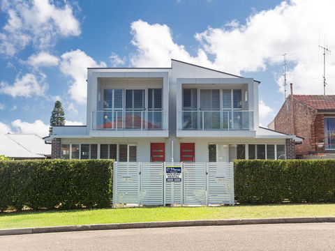 7 Judith Street - Stunning Duplex With Ducted Air - VIC Tourism 0