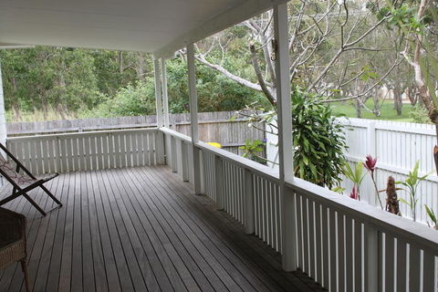 77 Butler Street, Byron Bay - Lantana Beach House - VIC Tourism 1