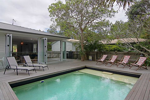 77 Butler Street, Byron Bay - Lantana Beach House - VIC Tourism 2