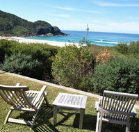 8 ON COAST 4 night min - VIC Tourism