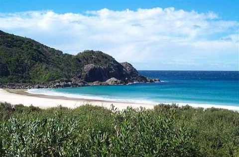 8 ON COAST (4 Night Min) - VIC Tourism 1