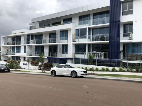8 ON ELYSEE Alexandra Headland / Mooloolaba Beach - VIC Tourism 0