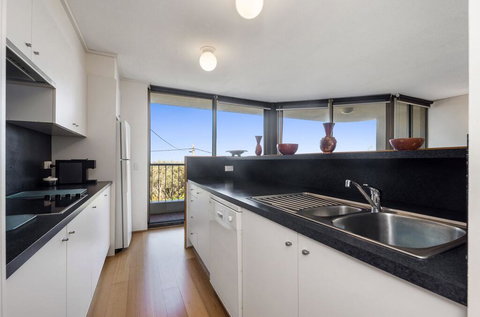 8/26 Jubilee Esplanade, Point Arkwright - NEW LISTING - VIC Tourism 3