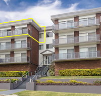 9 'Adriana' 83 Ronald Avenue - fabulous views  aircon - VIC Tourism