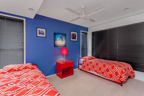 90 Cooloola Drive - Rainbow Beach, Luxury Beach House, Ocean Views - VIC Tourism 3